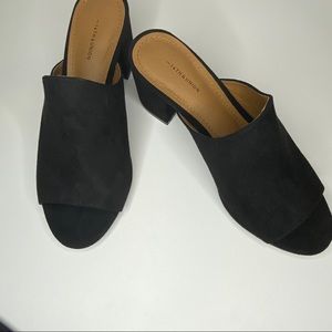 Women’s black faux suede open toe sandals